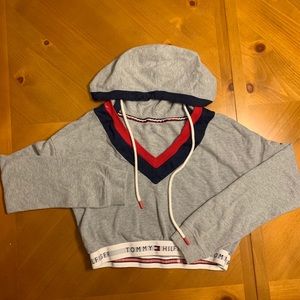 Tommy Hilfiger crop hoodie